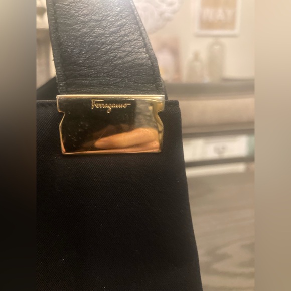 Salvatore Ferragamo Handbag - Picture 4 of 13